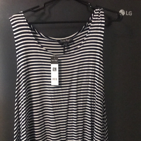 Brand new Charlie Paige tunic - Picture 3 of 5